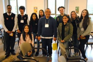 Wydmarck Kwan (centre) with students from his workshop.