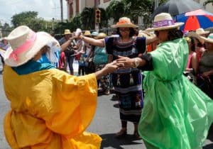 Women in solidarity in San Pedro Sula, Honduras. (Photo: ERIC/Radio Progreso)