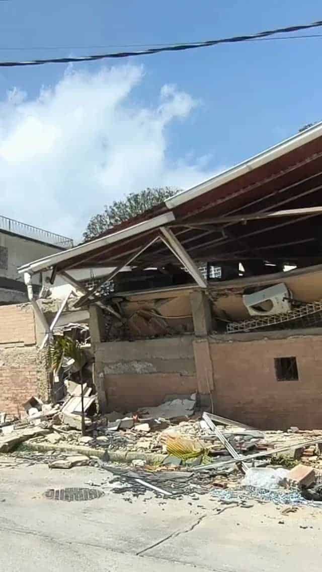 Our Jesuit partners in Venezuela have sent us more videos showing the extent of the destruction following the deadly earthquakes on June 24. 
The Jesuit Refugee Service, Fe y Alegría and other Jesuit organisations are on the ground, providing emergency support to those affected by the earthquakes. This includes temporary shelter, essential relief items, protection services and psychosocial support. 
We are still accepting donations to support these efforts in northern Venezuela. Click the link in our bio (Venezuela Humanitarian Relief) to donate now.

Our partners have worked in Venezuela for many years, building experienced teams and well-established networks of people who are already responding to the emergency. 

#Venezuela #earthquake #Jesuits #donatenow #humanitarian