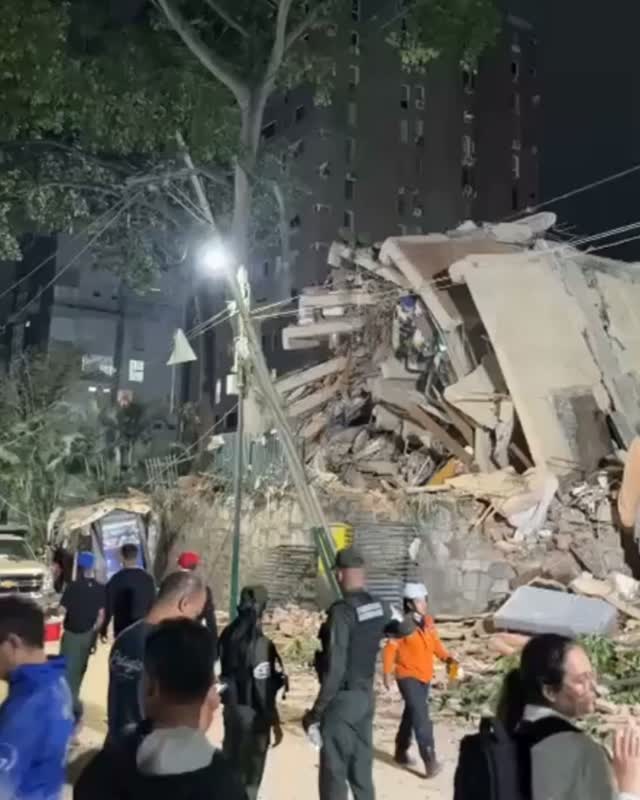 The people of Venezuela need us today. 

Our partners are already there. We need to act quickly. 
 
Canadian Jesuits International (CJI) is accepting donations to support humanitarian relief efforts in northern Venezuela. The region was hit by two deadly earthquakes on June 24, leaving thousands of people in urgent need of assistance and causing widespread destruction. At least 188 deaths have been reported so far. However, authorities fear that this figure could rise as rescue efforts continue. 

Jesuit Refugee Service (JRS), Fe y Alegria,  and other CJI Jesuit partners in Venezuela already on the ground: providing emergency support to individuals and families affected by the earthquakes, including temporary shelter, essential relief items, protection services, and psycho-social support. Our partners are conducting rapid assessments in the affected areas to identify the most urgent needs and ensure assistance continues to reach those most in need. JRS has worked in Venezuela for many years, building an experienced team and a well-established network of people who are already responding to the emergency. 

JRS reports that countless people are facing uncertainty and loss. Livelihoods have been disrupted, and entire communities are struggling to recover from the shock of the life-changing disaster. 

Your donation will enable our partners to respond quickly to this emergency, provide life-saving assistance, and accompany affected communities as they begin the long process of recovery and rebuilding. 

Help the people of Venezuela today: Click link in bio to donate.